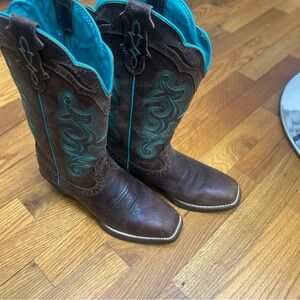Justin Boots Brown with Turquoise Accents